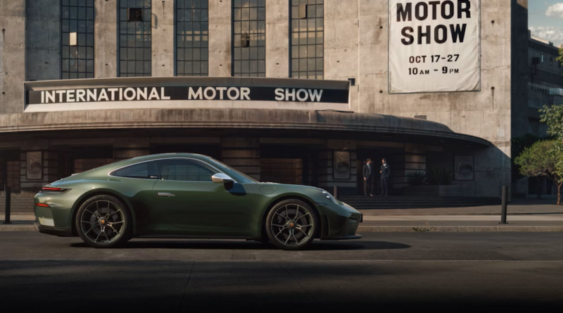 Porsche 911 GT3 Earls Court 51 Edition showcasing heritage design in the AI era