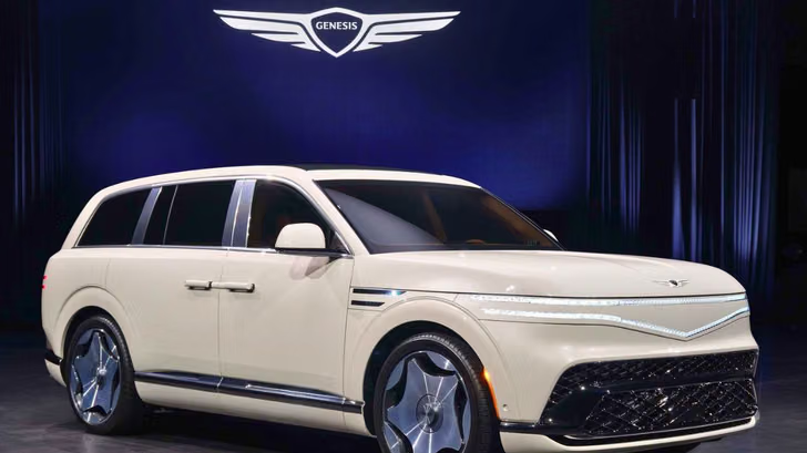 Genesis GV90 exterior and interior design