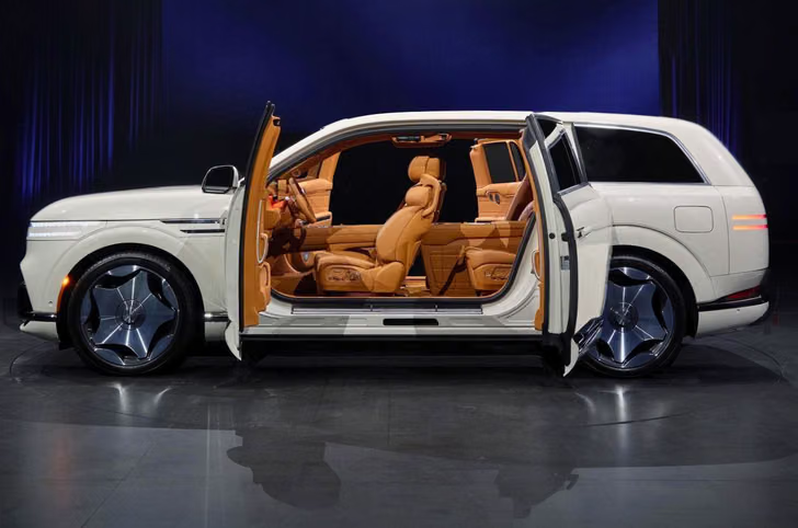 Genesis GV90 exterior and interior design