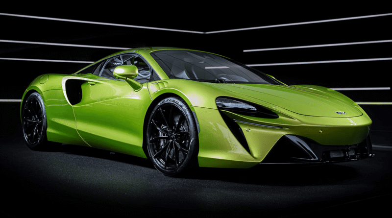 McLaren Artura V-6 hybrid supercar